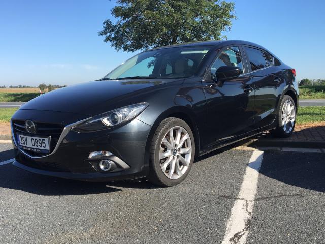 MAZDA 3, 2,2 Skyactiv-D, MT, SDN, Revolution TOP